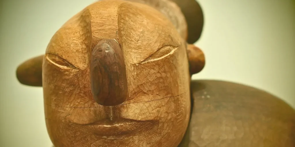 田中 茂の作品 ― 木彫りの彫刻