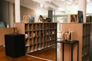 第12回ゲタ箱展、ゲタ箱に展示された作品の全体